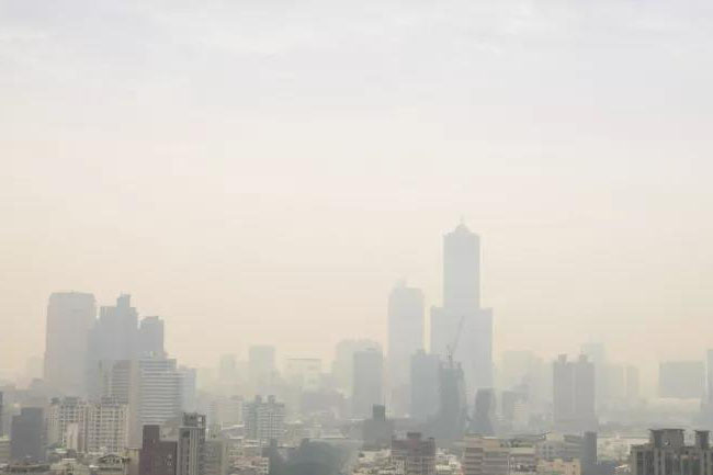 秋高氣燥，警惕“三手煙”！空氣凈化除濕機